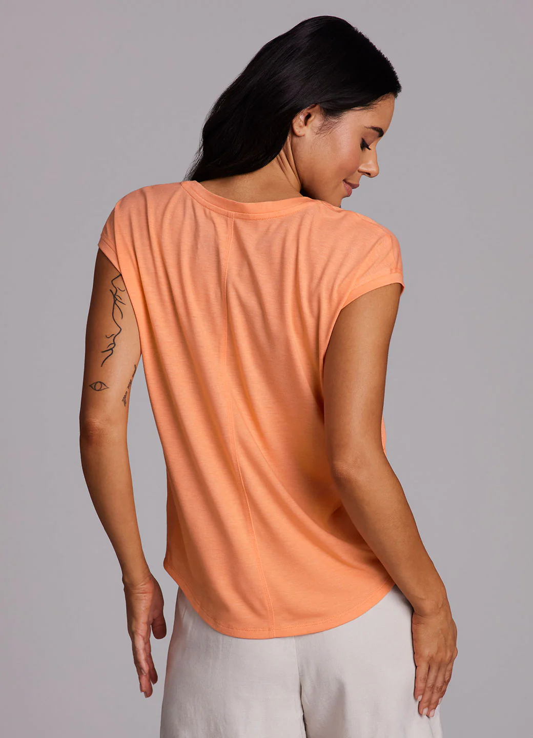 Breezy Hi Low Tee - Image 16