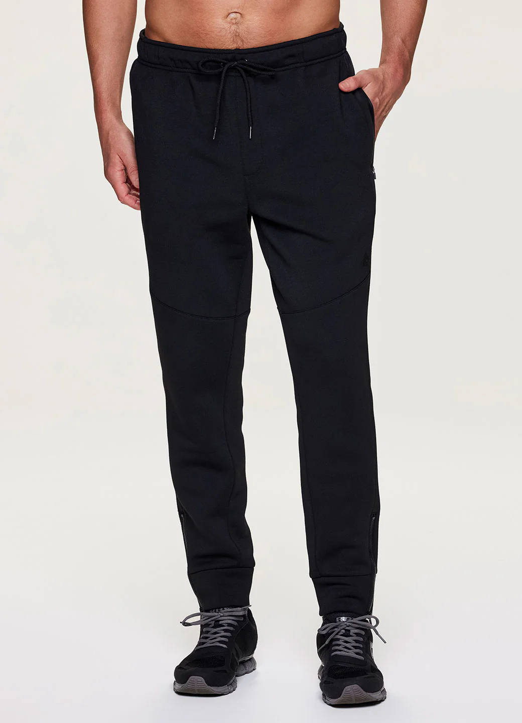 Core Performance Jogger - Image 11