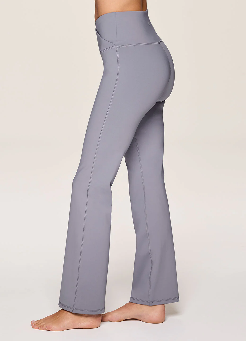 Crossover Ultra Hold Flare Legging - Image 10