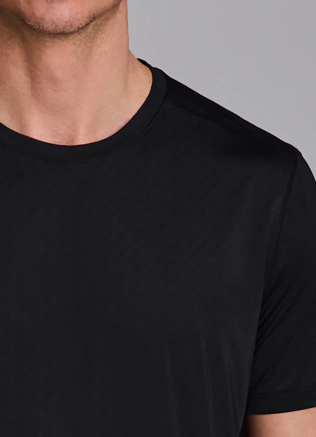 Elevate Workout Tee - Image 2