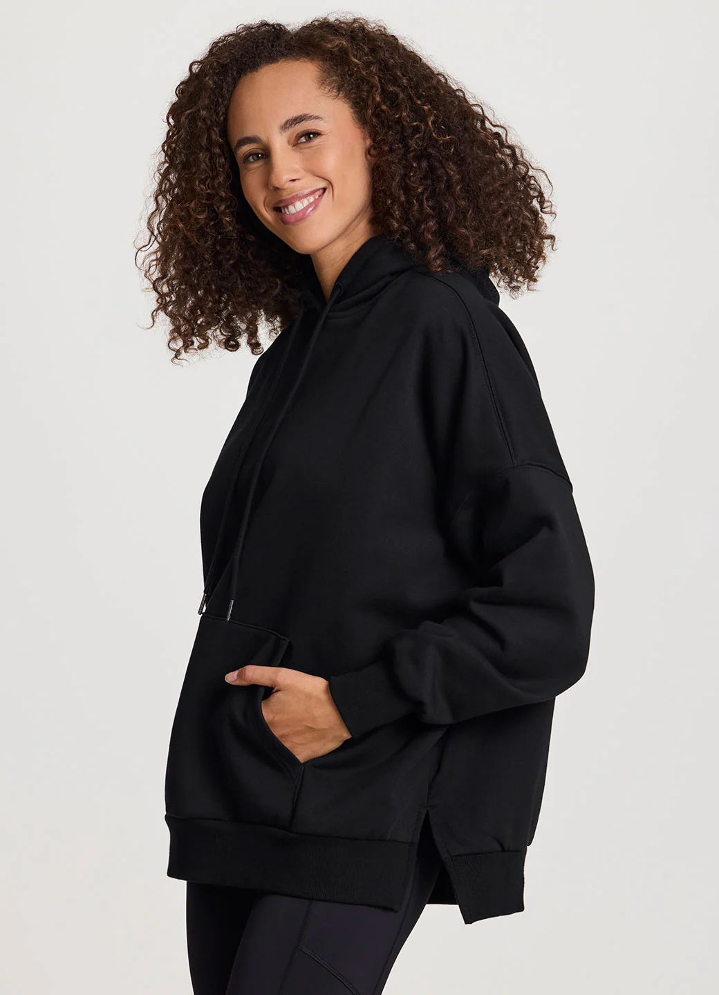Everyday Go-To Oversized Fleece Hoodie - Image 15