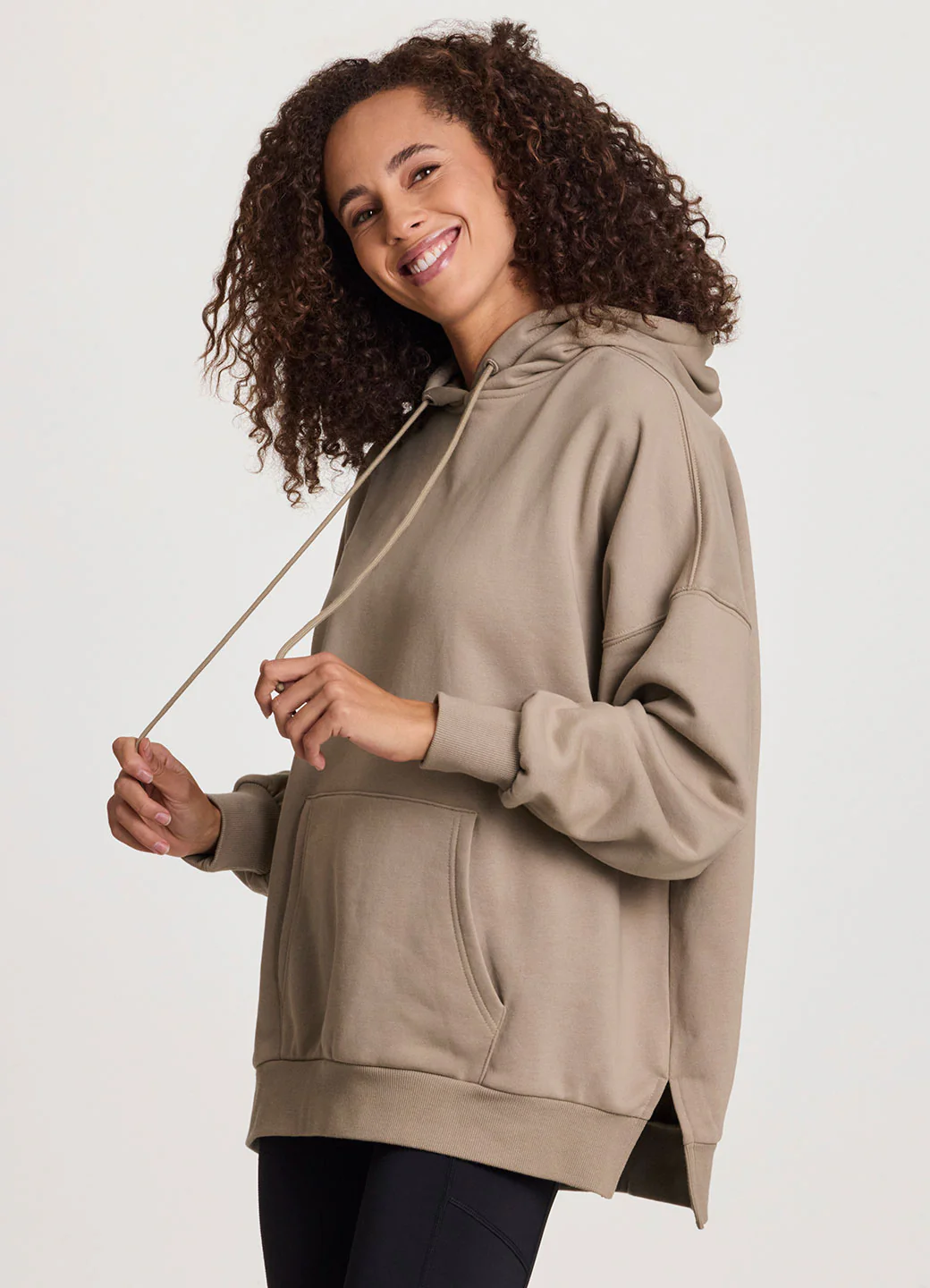 Everyday Go-To Oversized Fleece Hoodie - Image 5