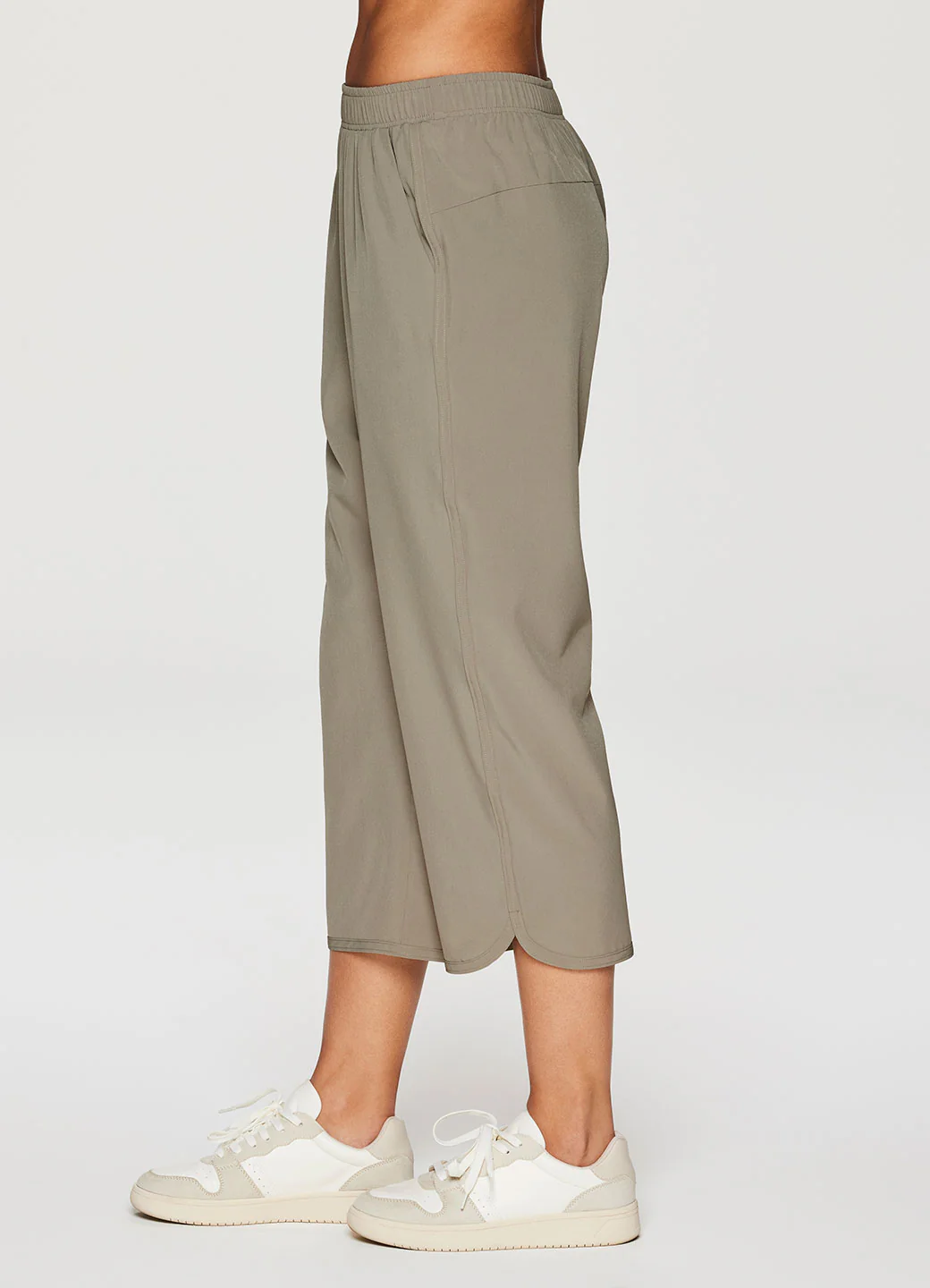 Gabby Weekend Wide Leg Capri - Image 10