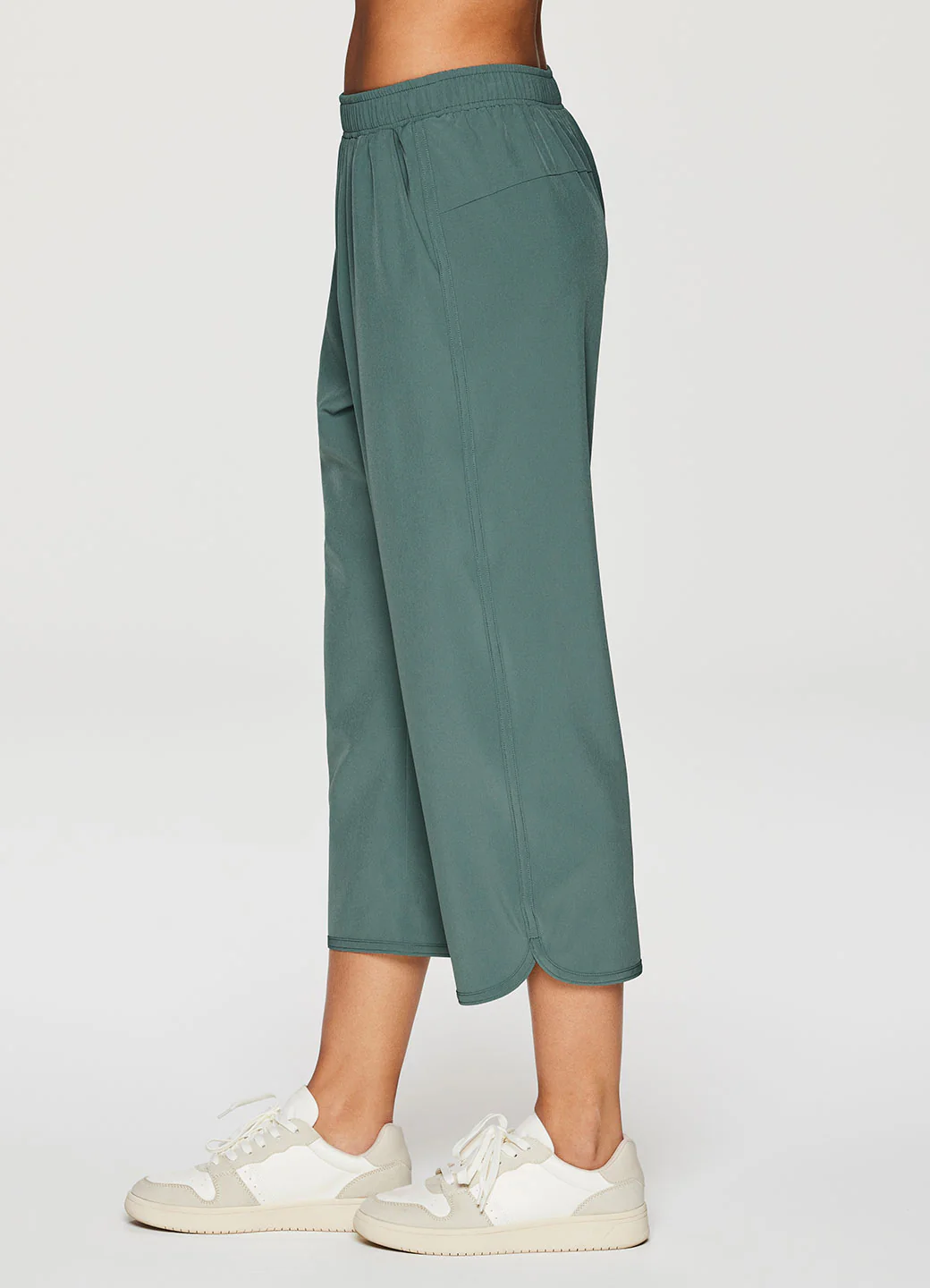 Gabby Weekend Wide Leg Capri - Image 4