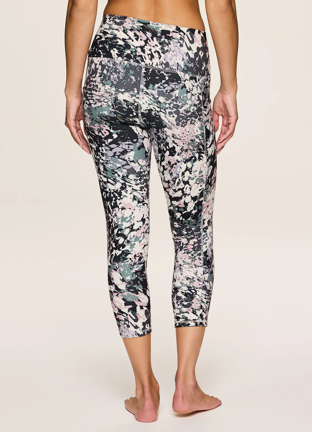 In the Wild Ultra Hold Capri - Image 2
