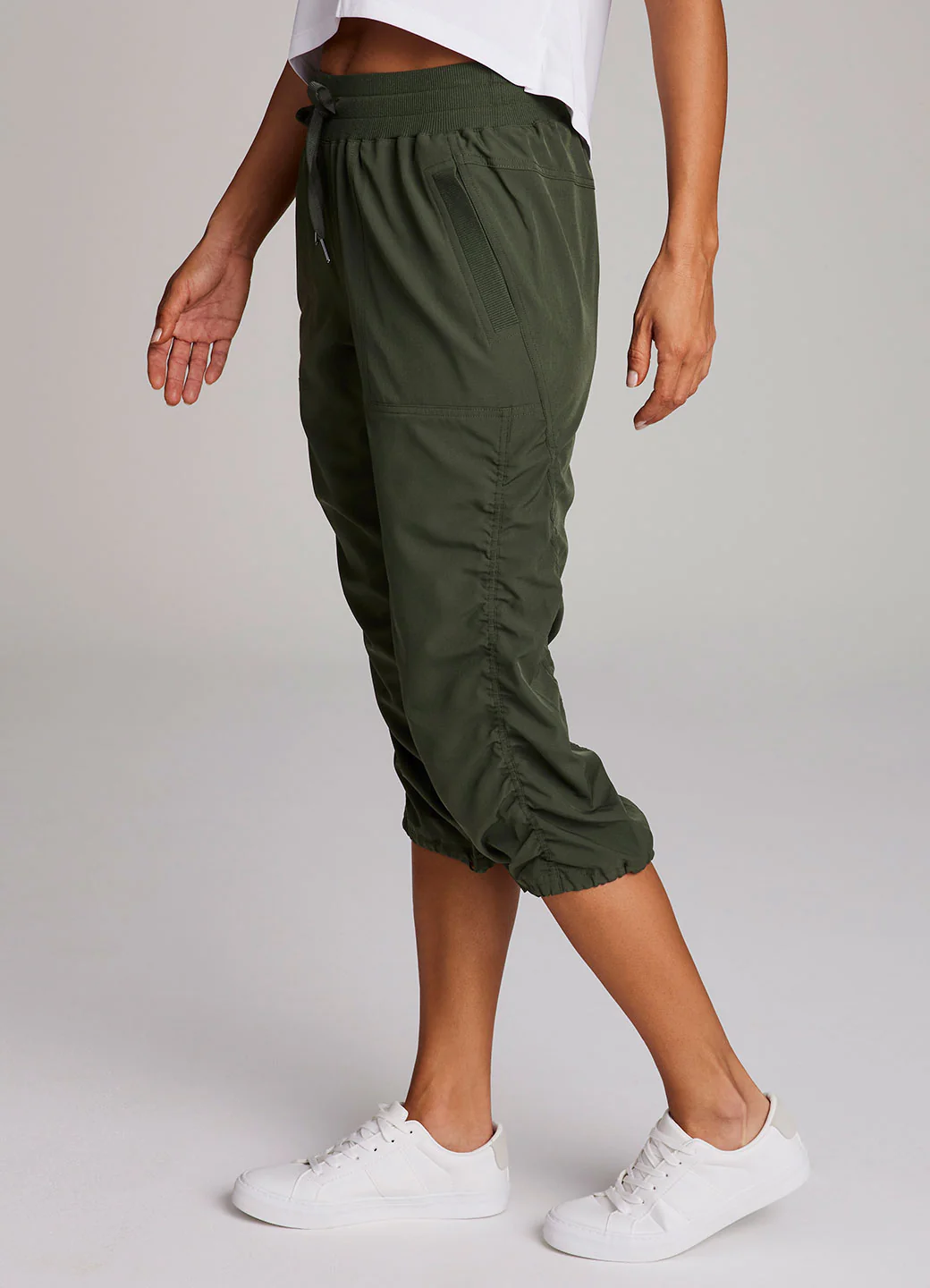 Lumen Lightweight Capri Pant - Image 10