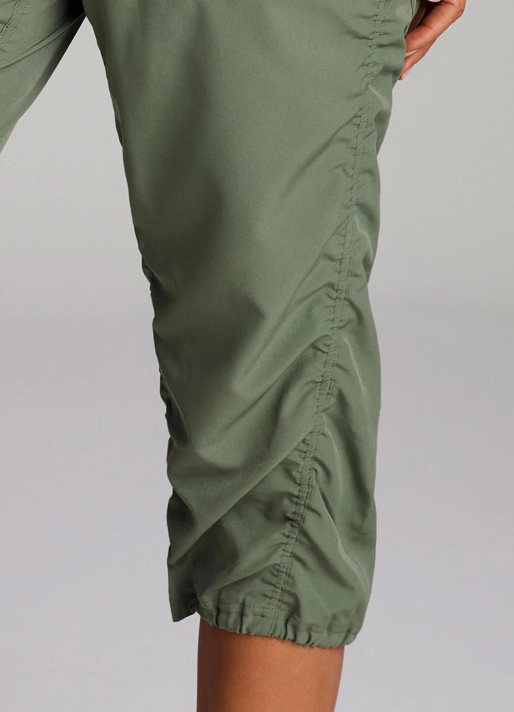 Lumen Lightweight Capri Pant - Image 75