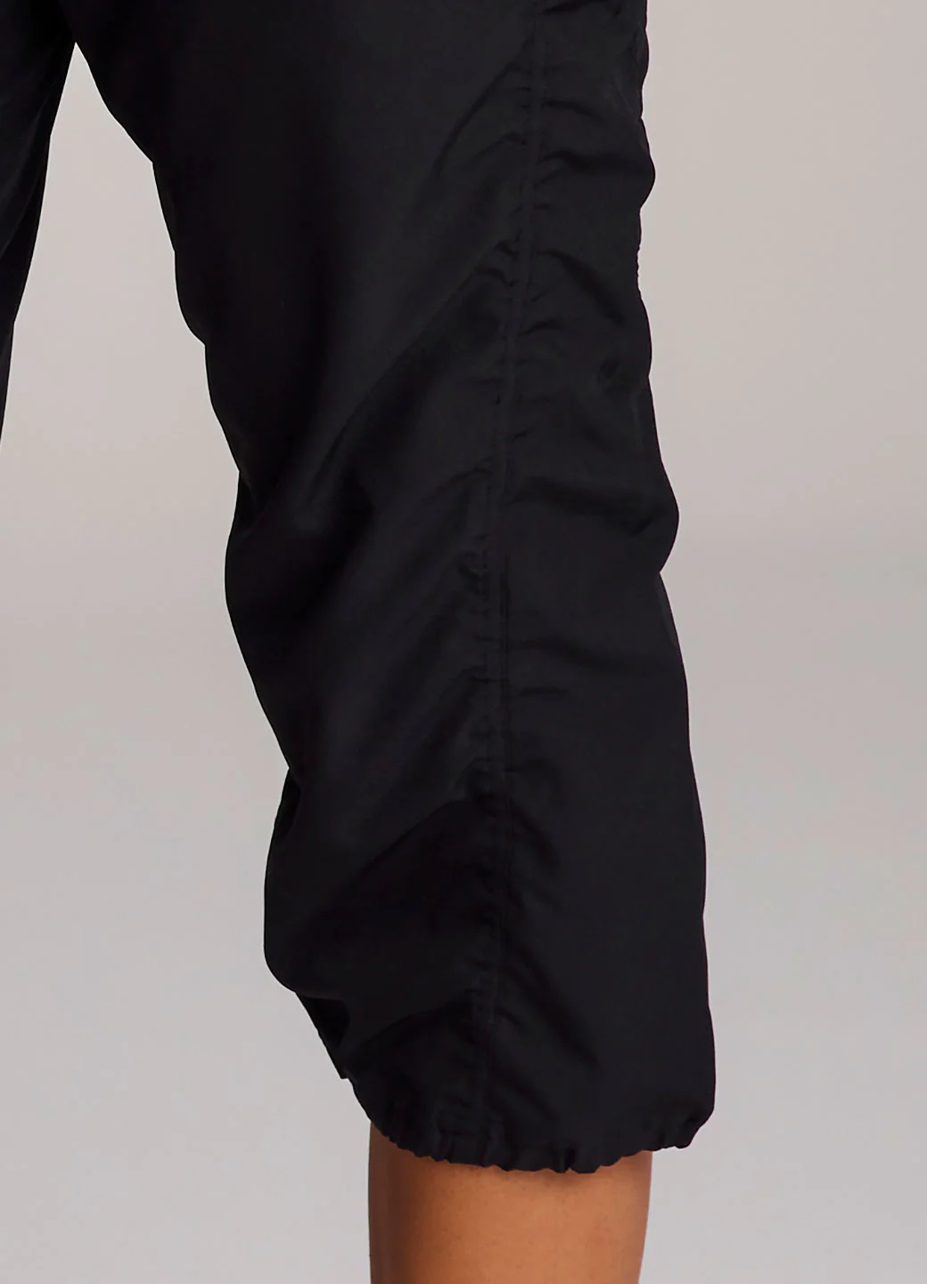 Lumen Lightweight Capri Pant - Image 80