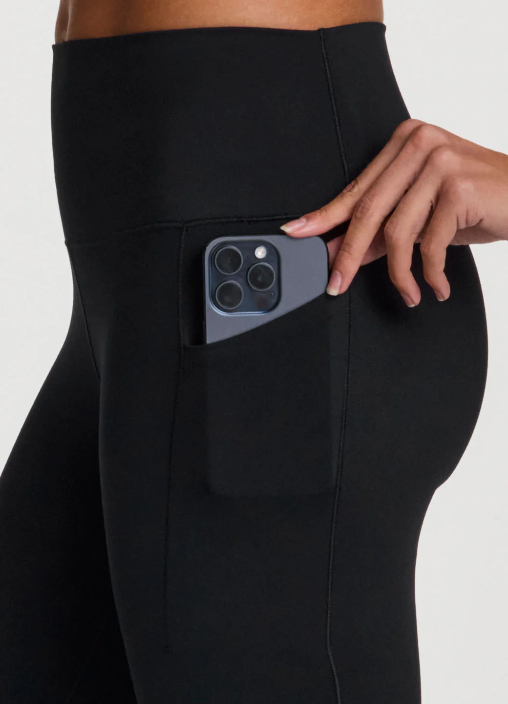 On The Go 7/8 Legging - Image 7