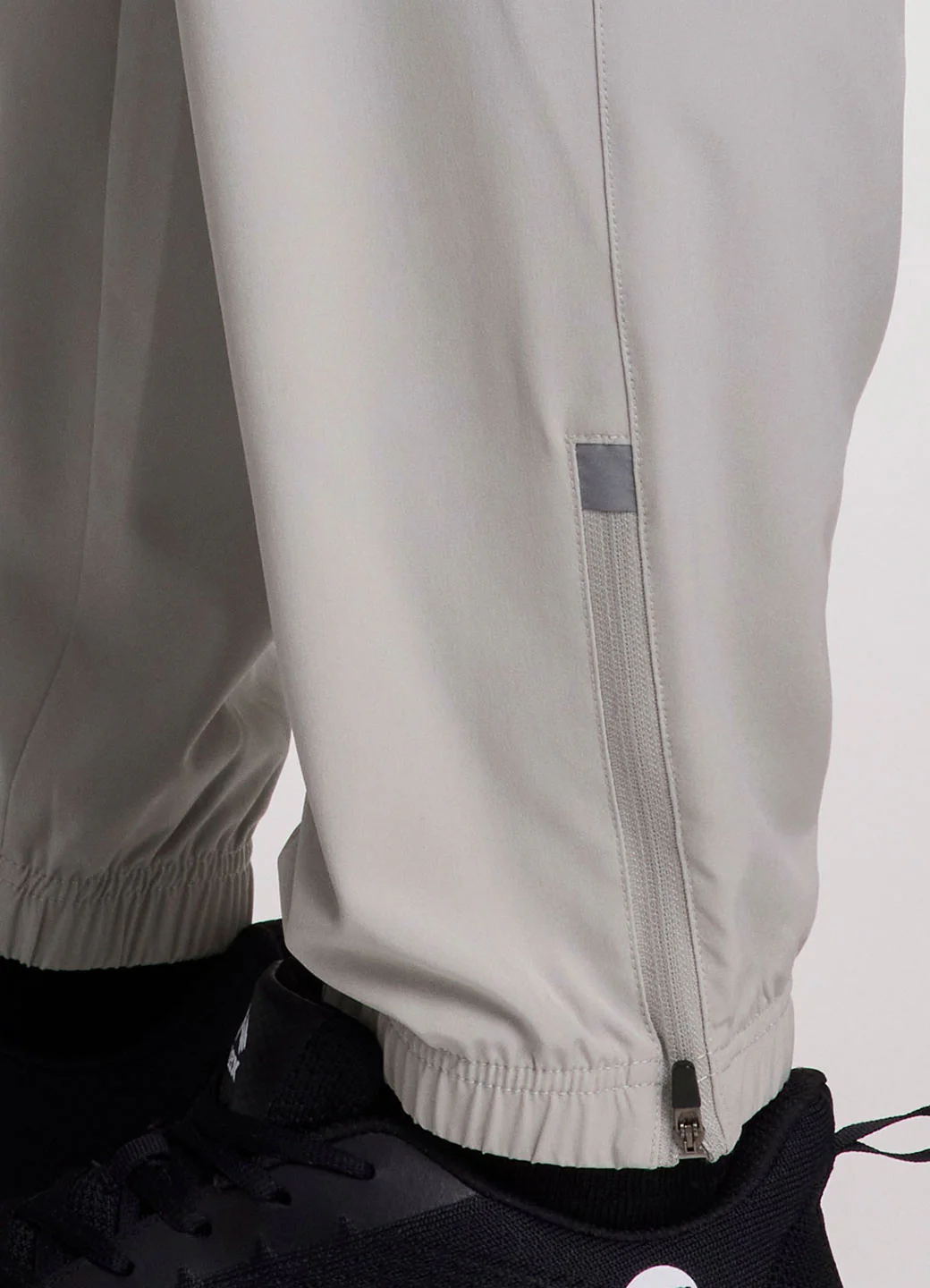 Peak Performance Jogger - Image 7