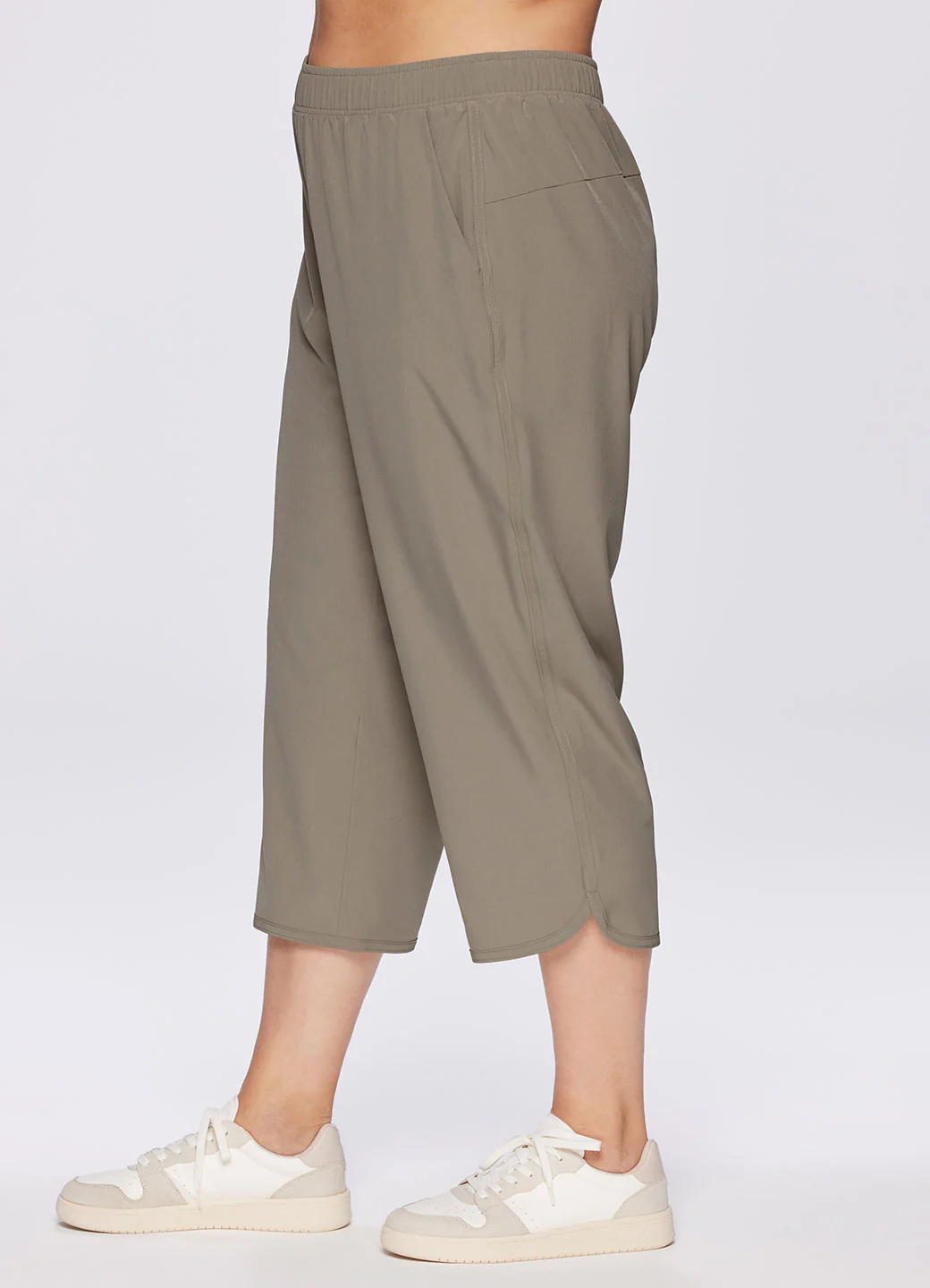 Plus Gabby Weekend Wide Leg Capri - Image 10