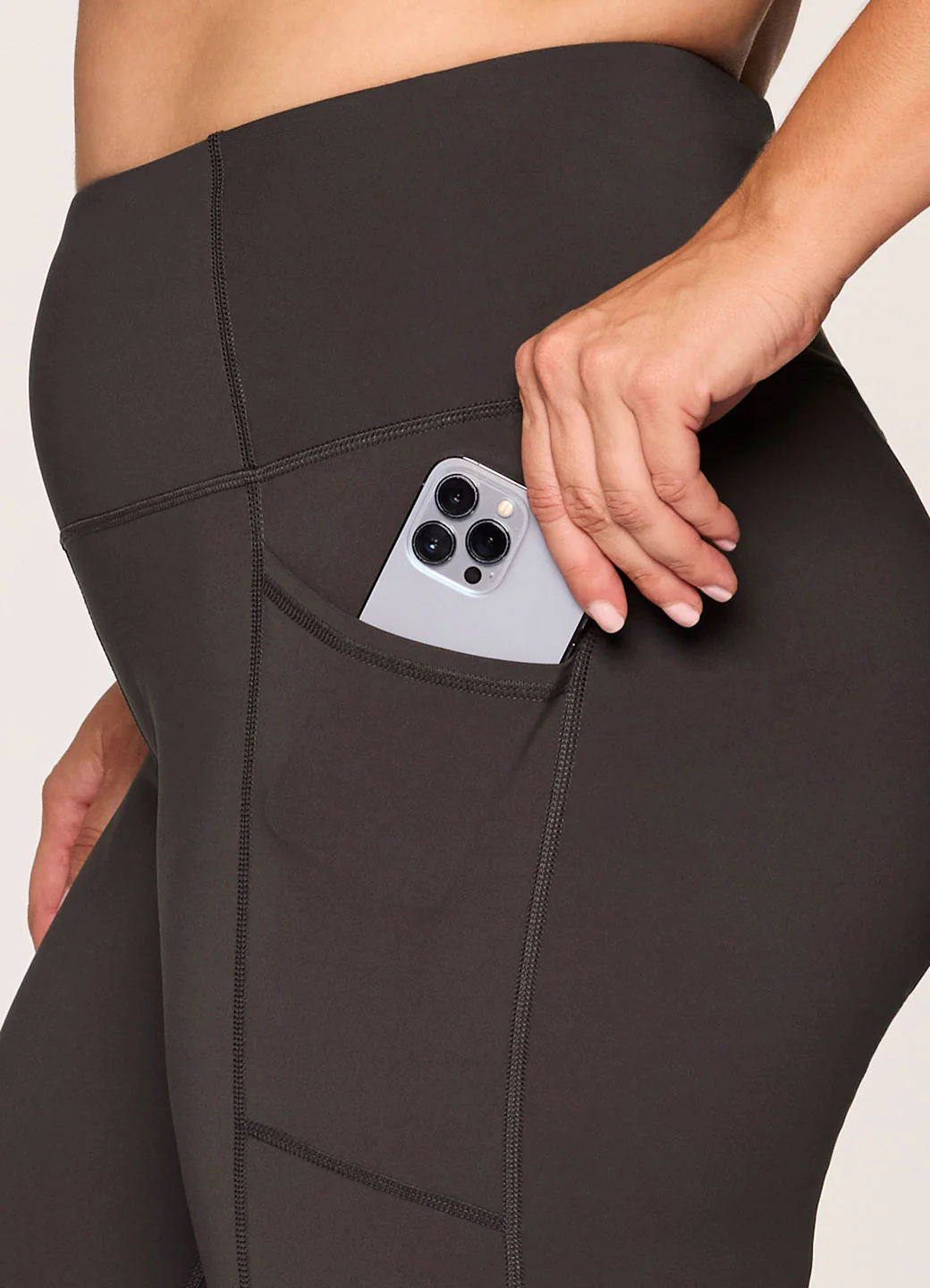 Plus Tech Flex Ultra Hold Legging - Image 12