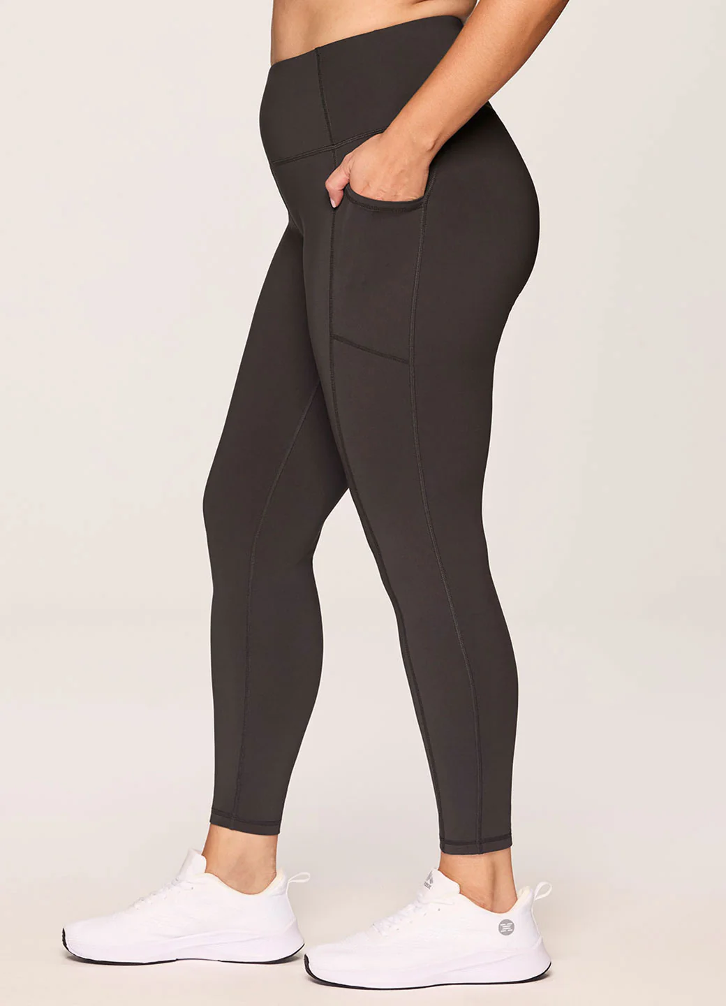 Plus Tech Flex Ultra Hold Legging - Image 15