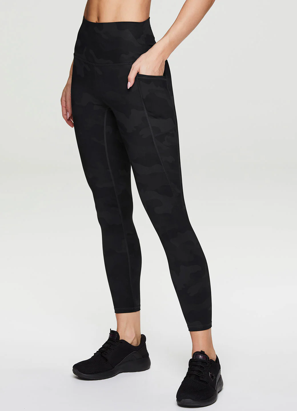 Prime Ultimate Camo 7/8 Legging - Image 6
