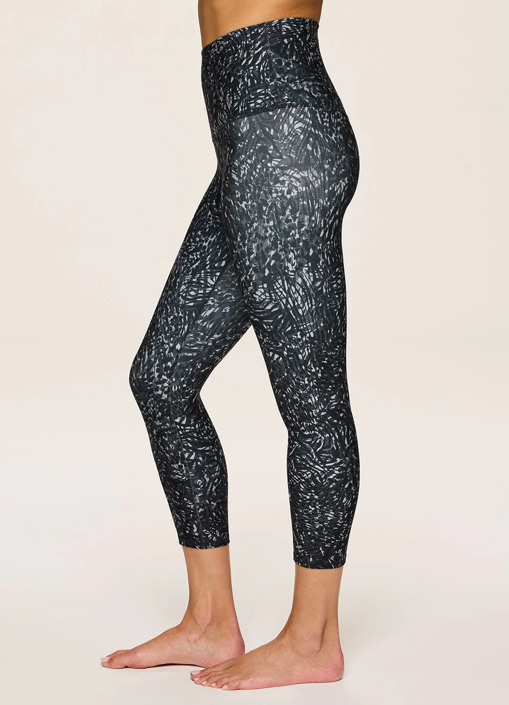 Scratch That Ultra Hold Capri - Image 4