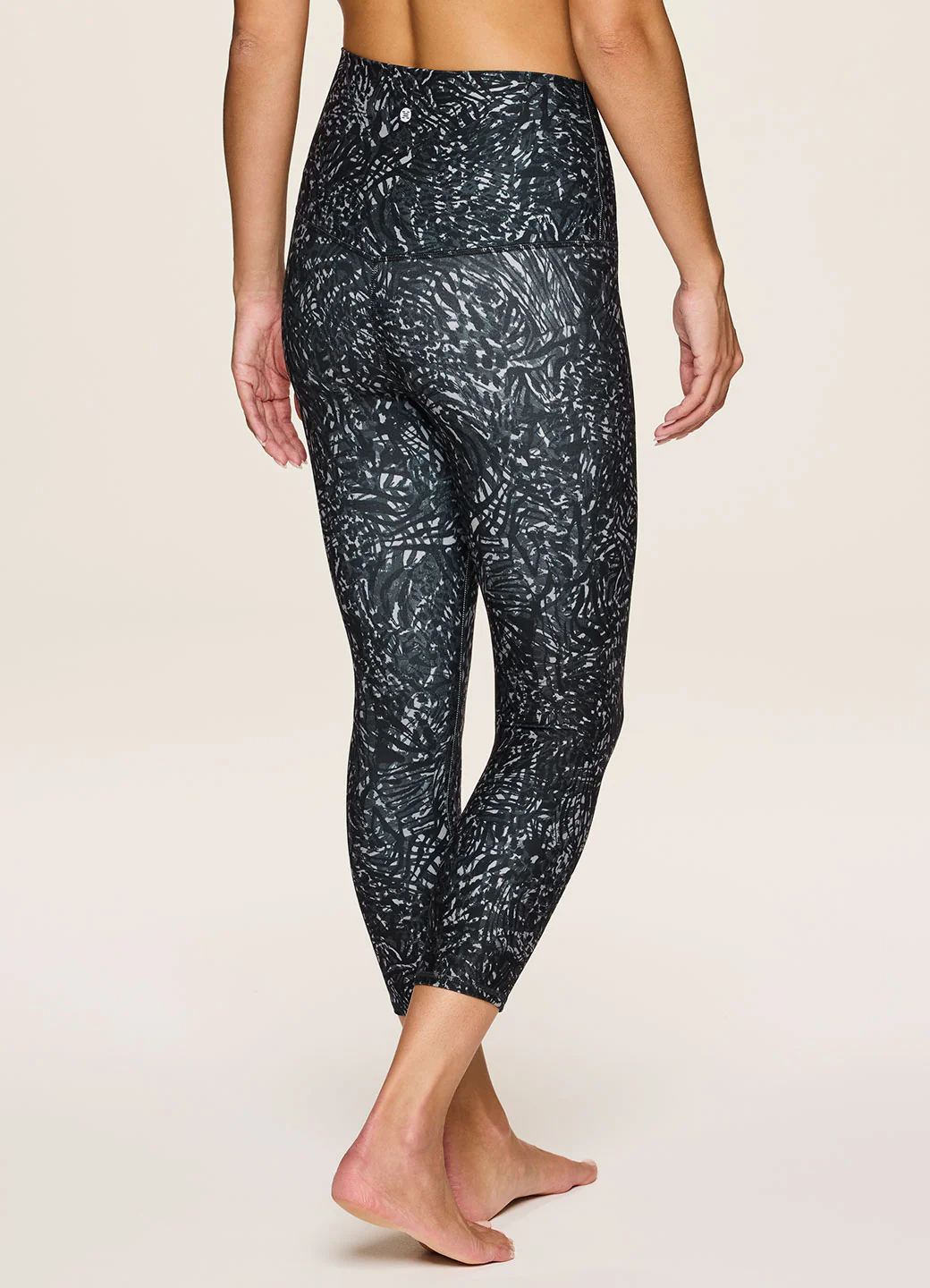 Scratch That Ultra Hold Capri - Image 5