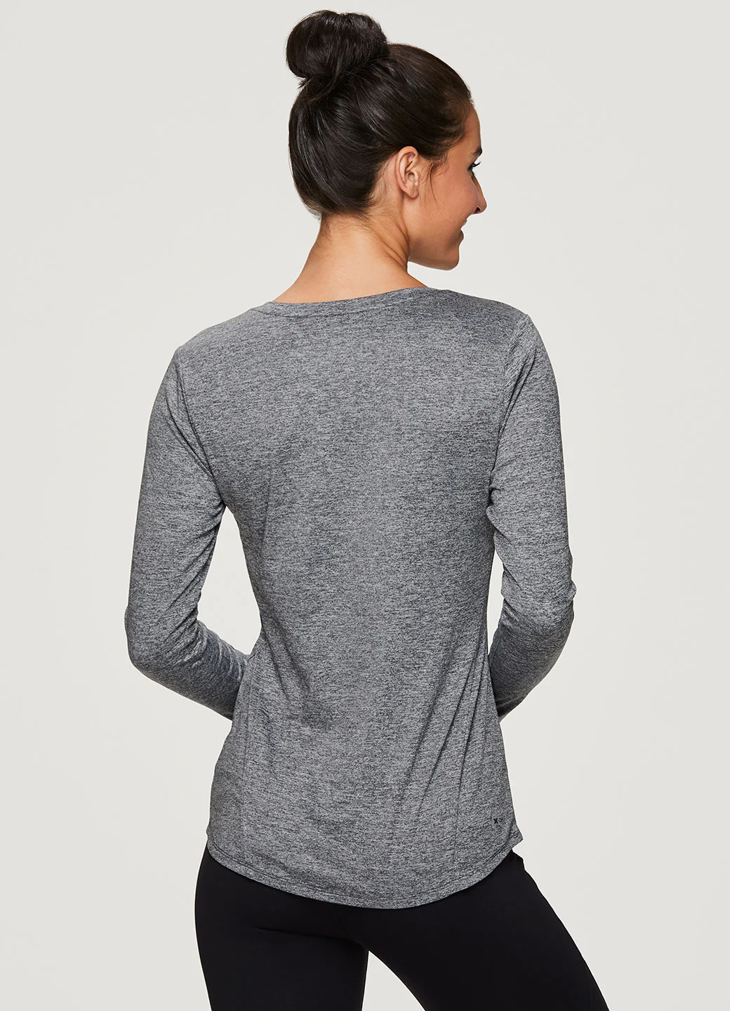 Stratus Long Sleeve V-Neck Workout Tee - Image 10
