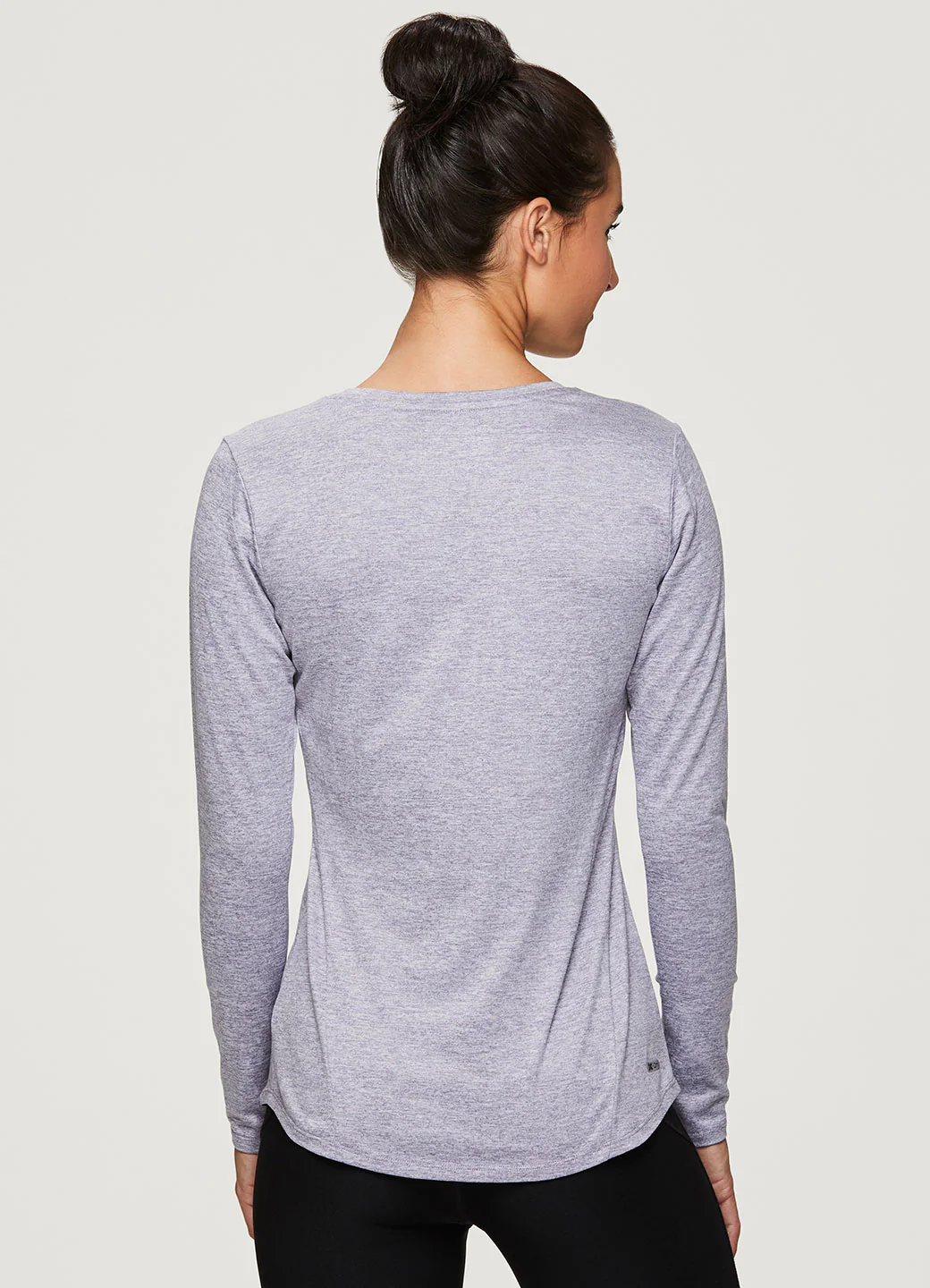 Stratus Long Sleeve V-Neck Workout Tee - Image 18