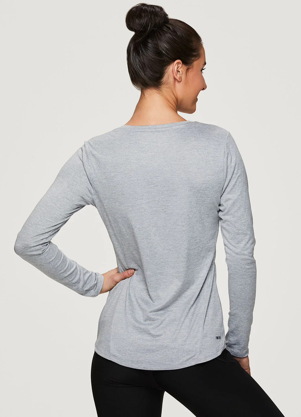 Stratus Long Sleeve V-Neck Workout Tee - Image 2