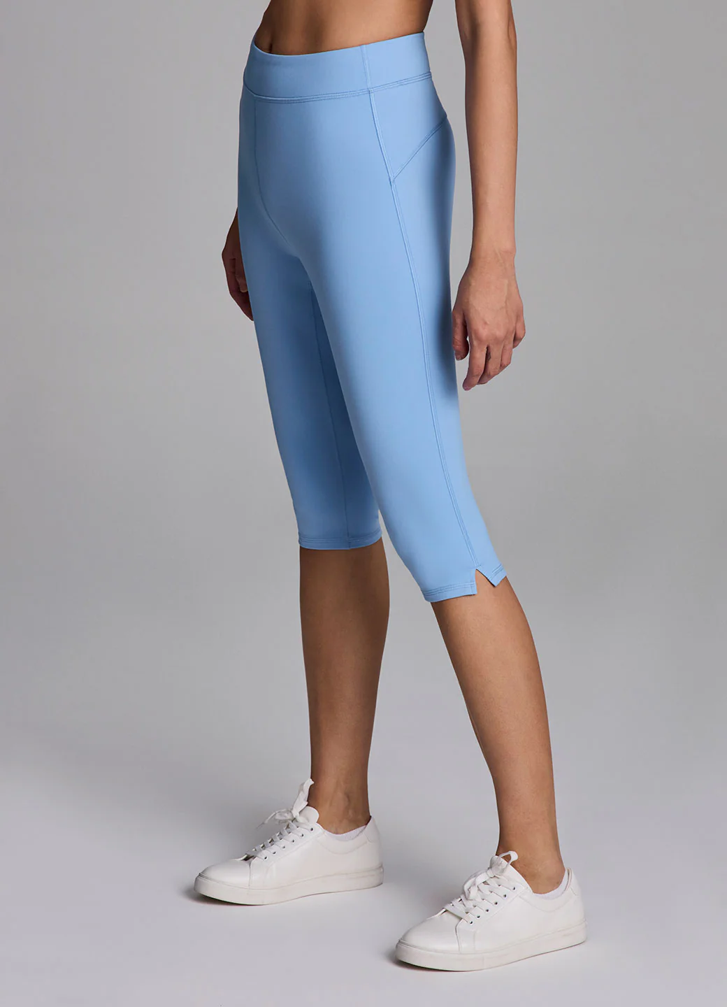 Studio Cropped Capri - Image 7