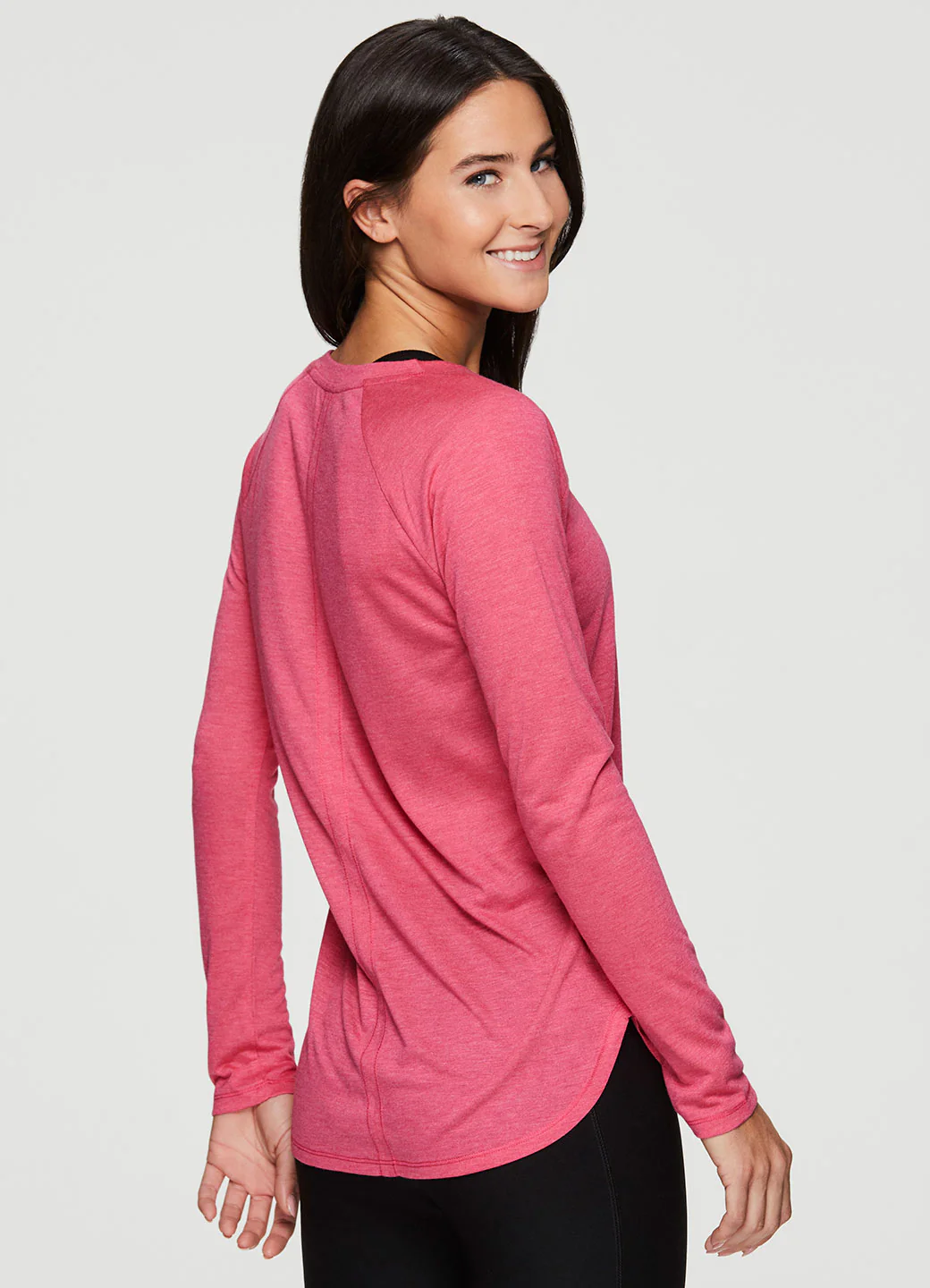 Studio Everyday Long Sleeve Tee - Image 15