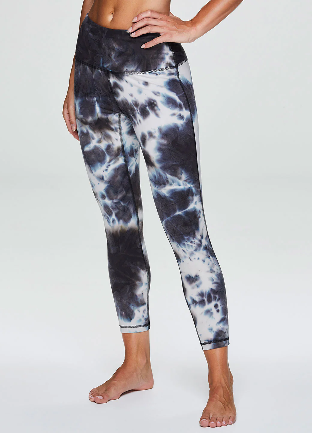 Studio Ultra Soft Zen 7/8 Legging - Image 8