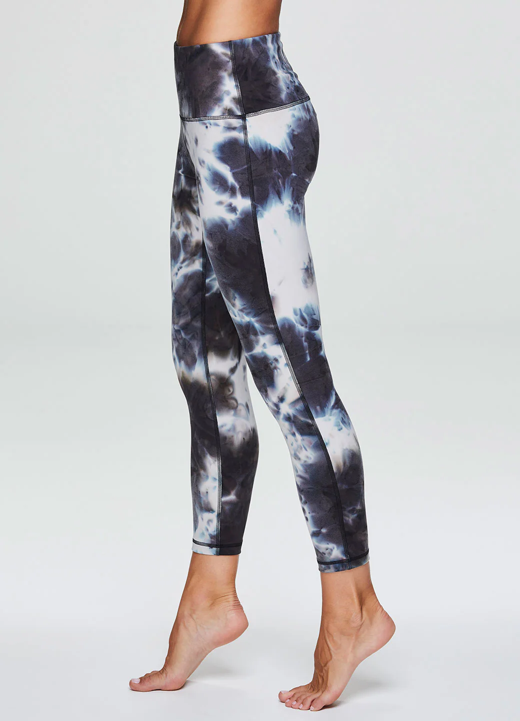 Studio Ultra Soft Zen 7/8 Legging - Image 9