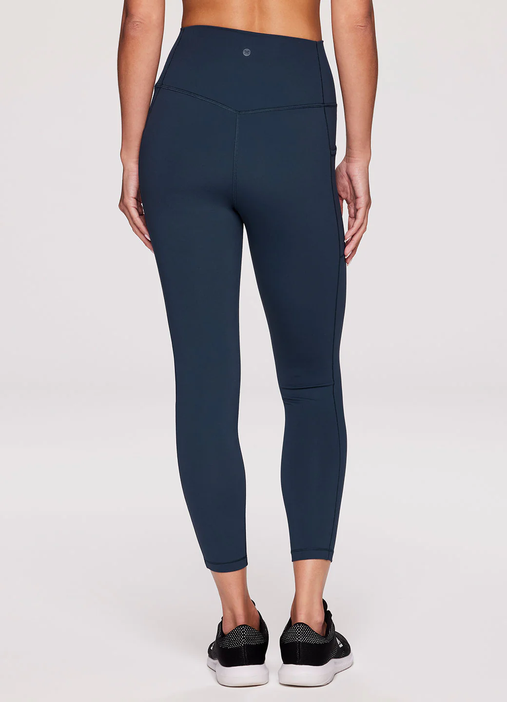 Super Soft Ultra Hold 7/8 Legging - Image 8