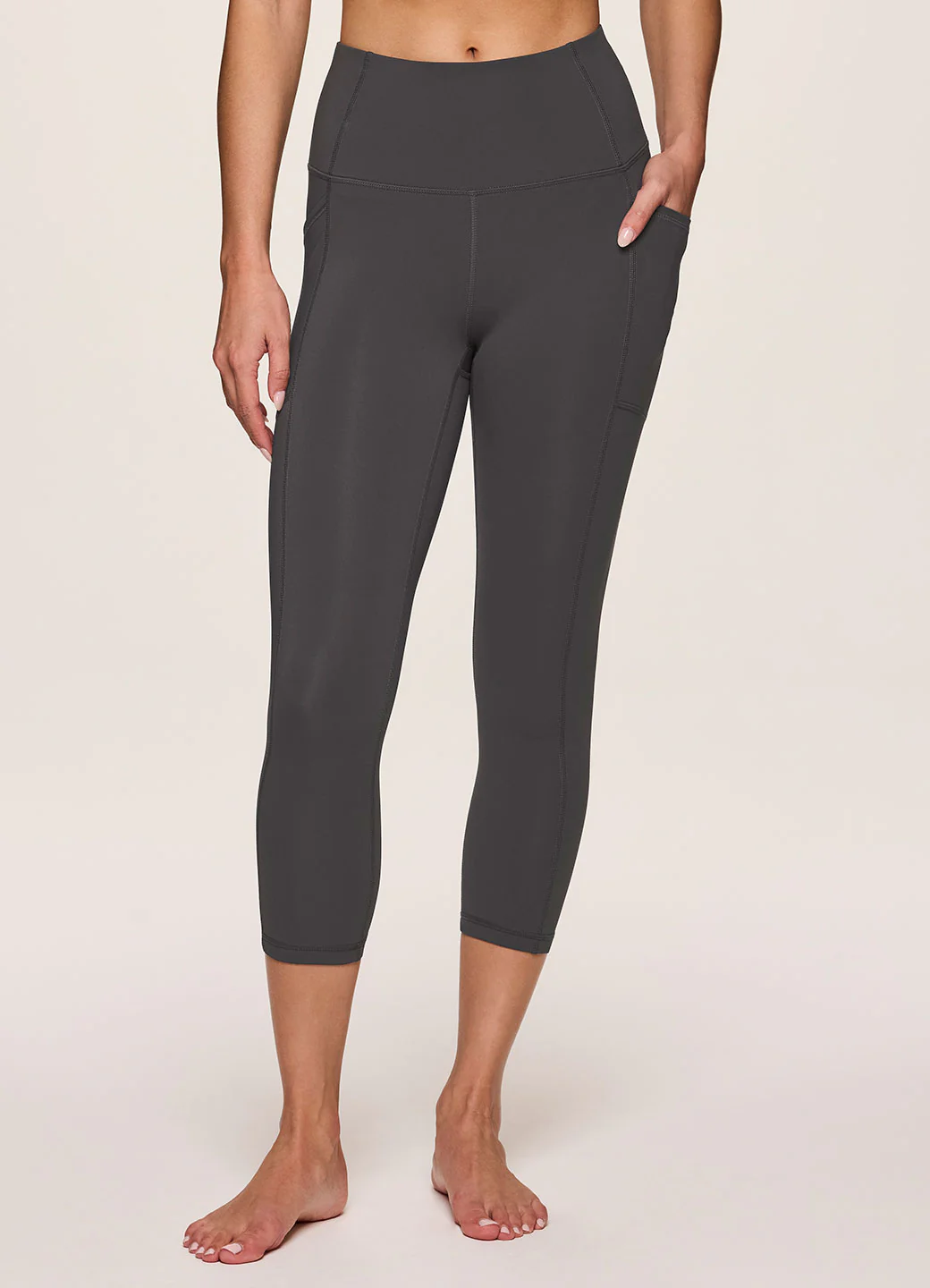 Tech Flex Ultra Hold Capri - Image 17