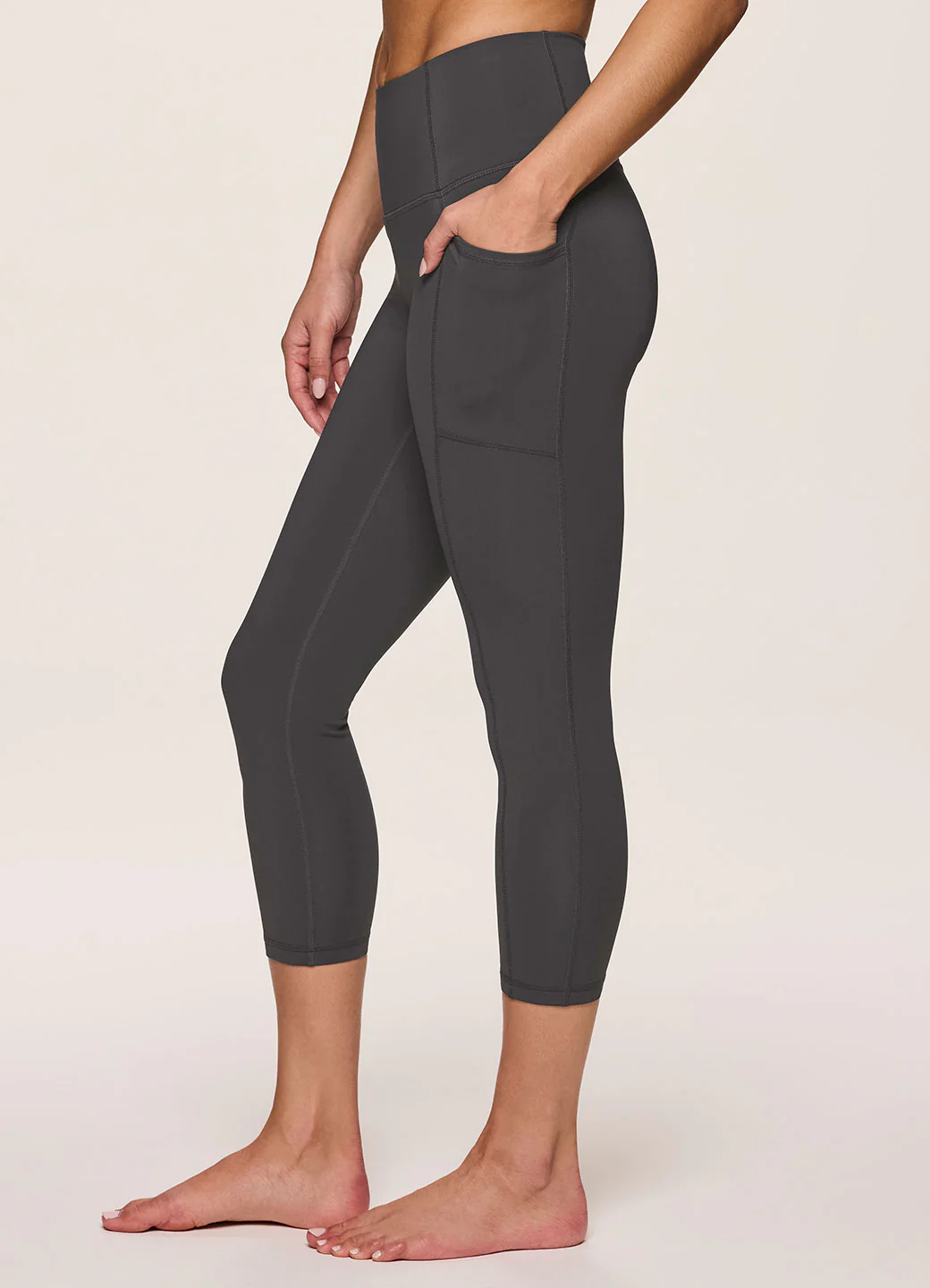 Tech Flex Ultra Hold Capri - Image 21