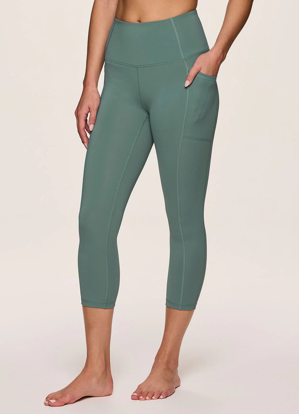 Tech Flex Ultra Hold Capri - Image 25
