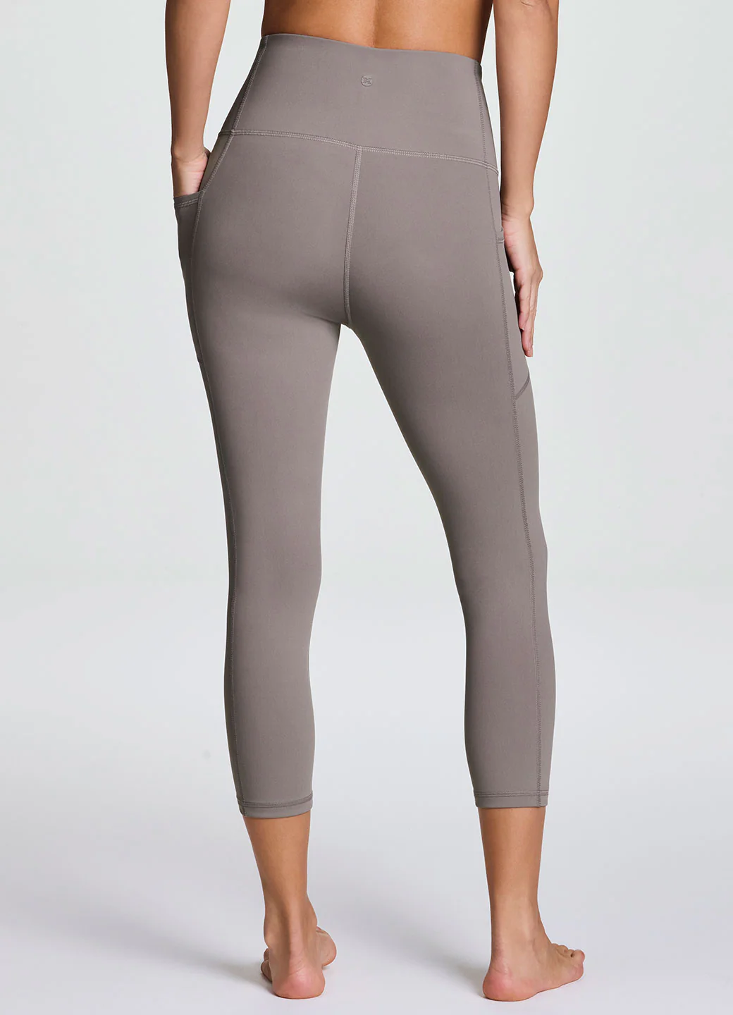 Tech Flex Ultra Hold Capri - Image 3