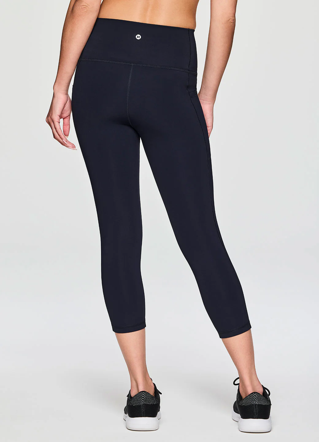 Tech Flex Ultra Hold Capri - Image 34