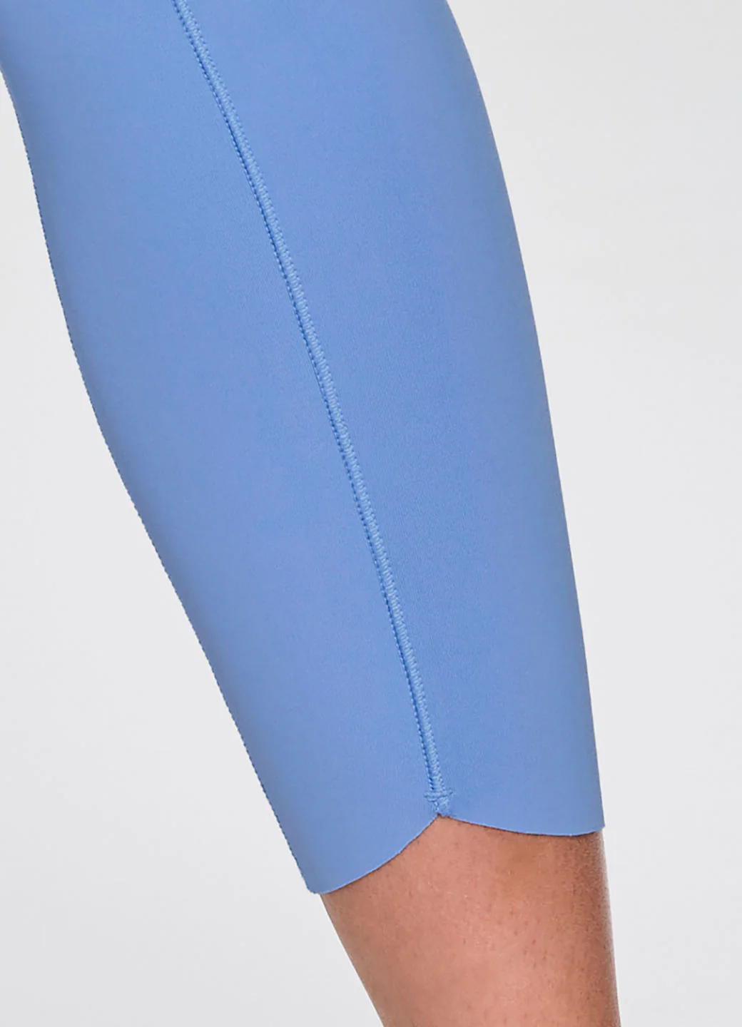 Ultra Hold Tulip 7/8 Legging - Image 7